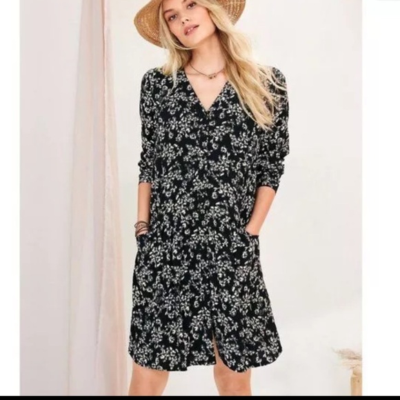 Garnet Hill Long Sleeve Dress with Pockets - Picture 1 of 6